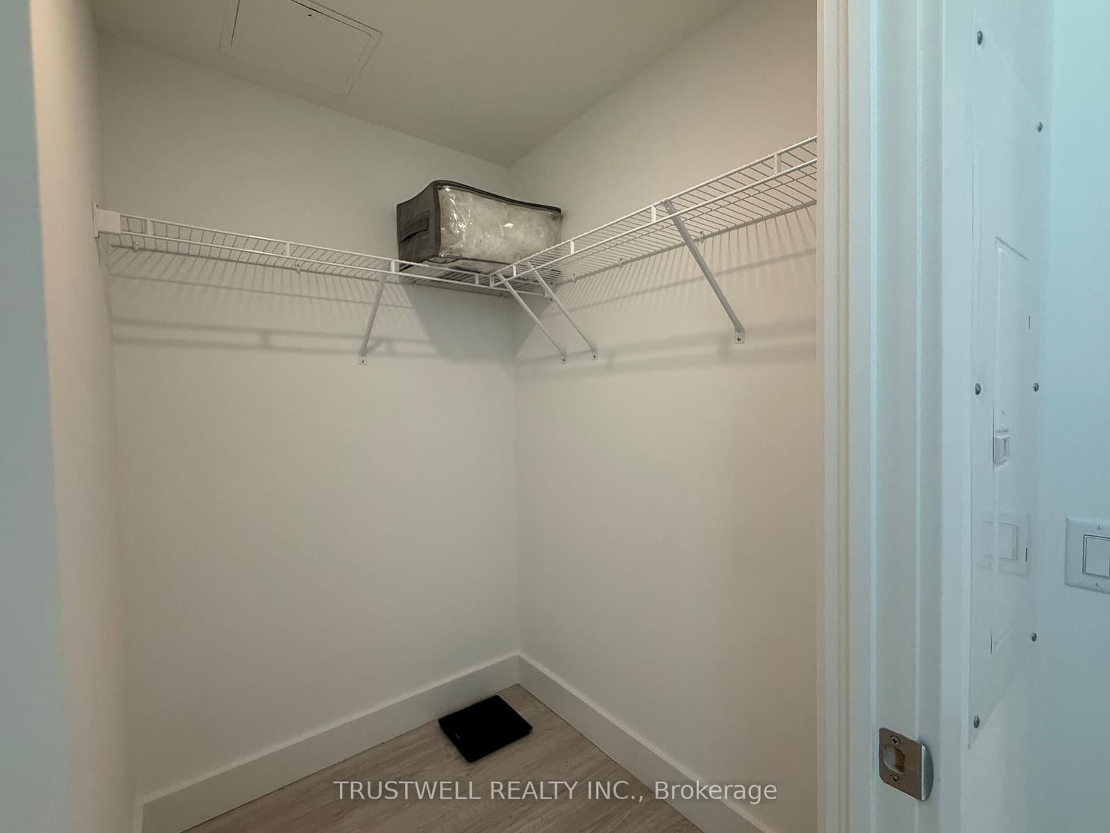 6 Greenbriar Road, Unit 503 thumbnail 9