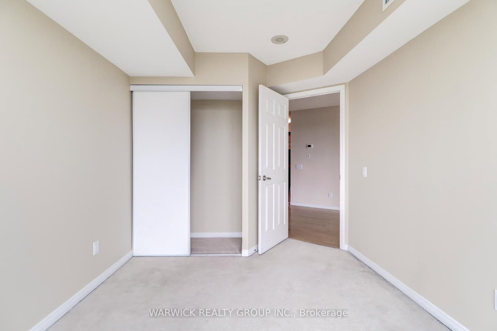 30 Harrison Garden Boulevard, Unit 903 thumbnail 17