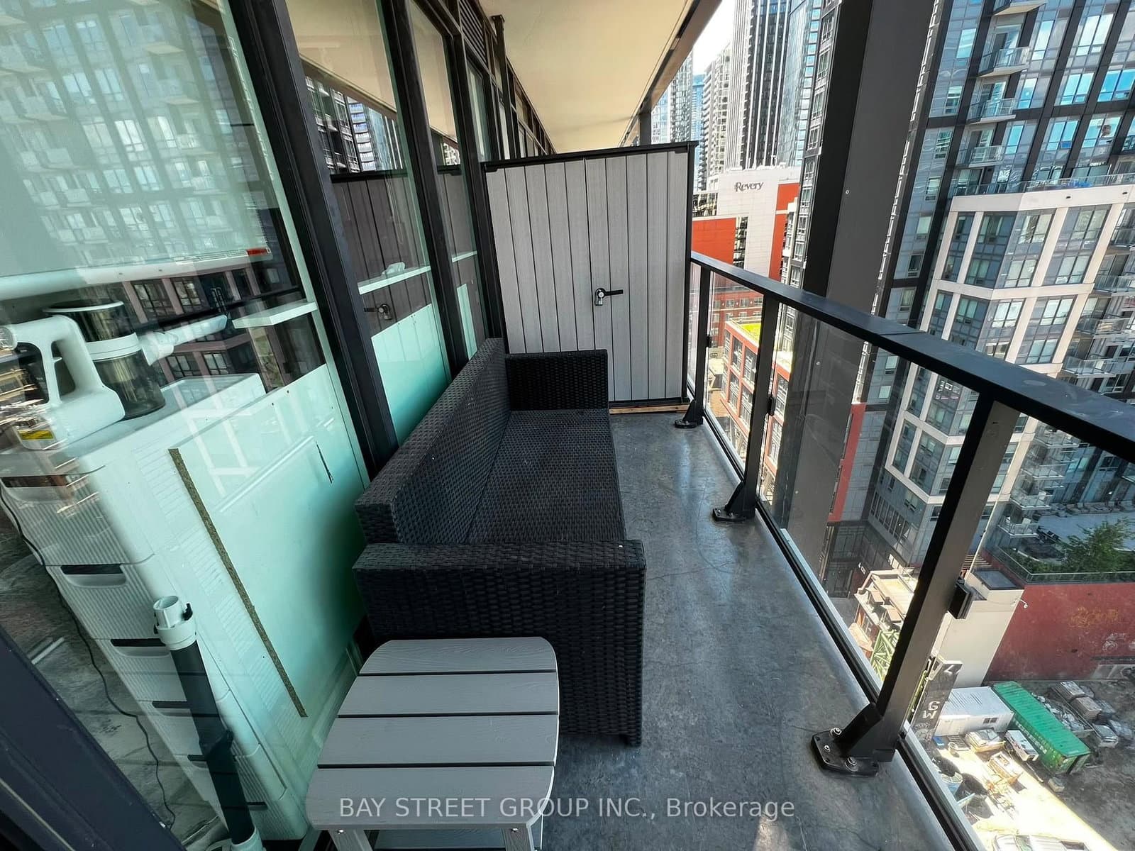 125 Peter Street, Unit 1202 thumbnail 12
