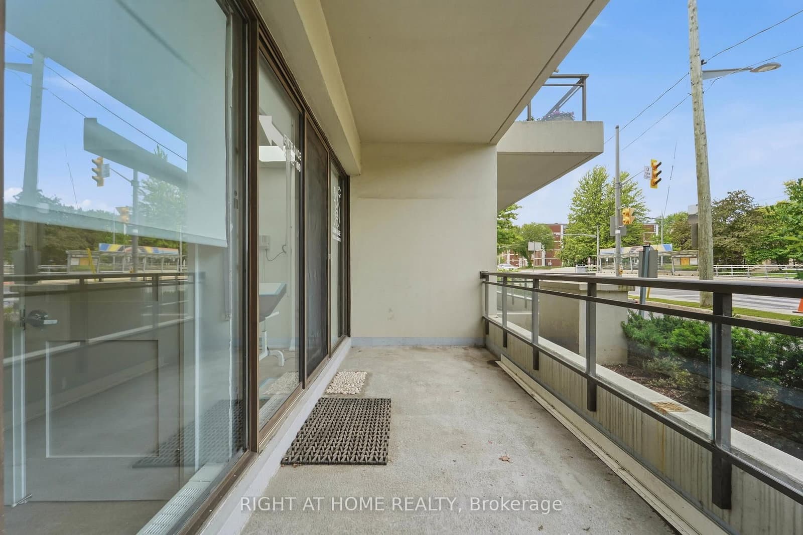 235 St Clair Avenue W, Unit 109 thumbnail 20
