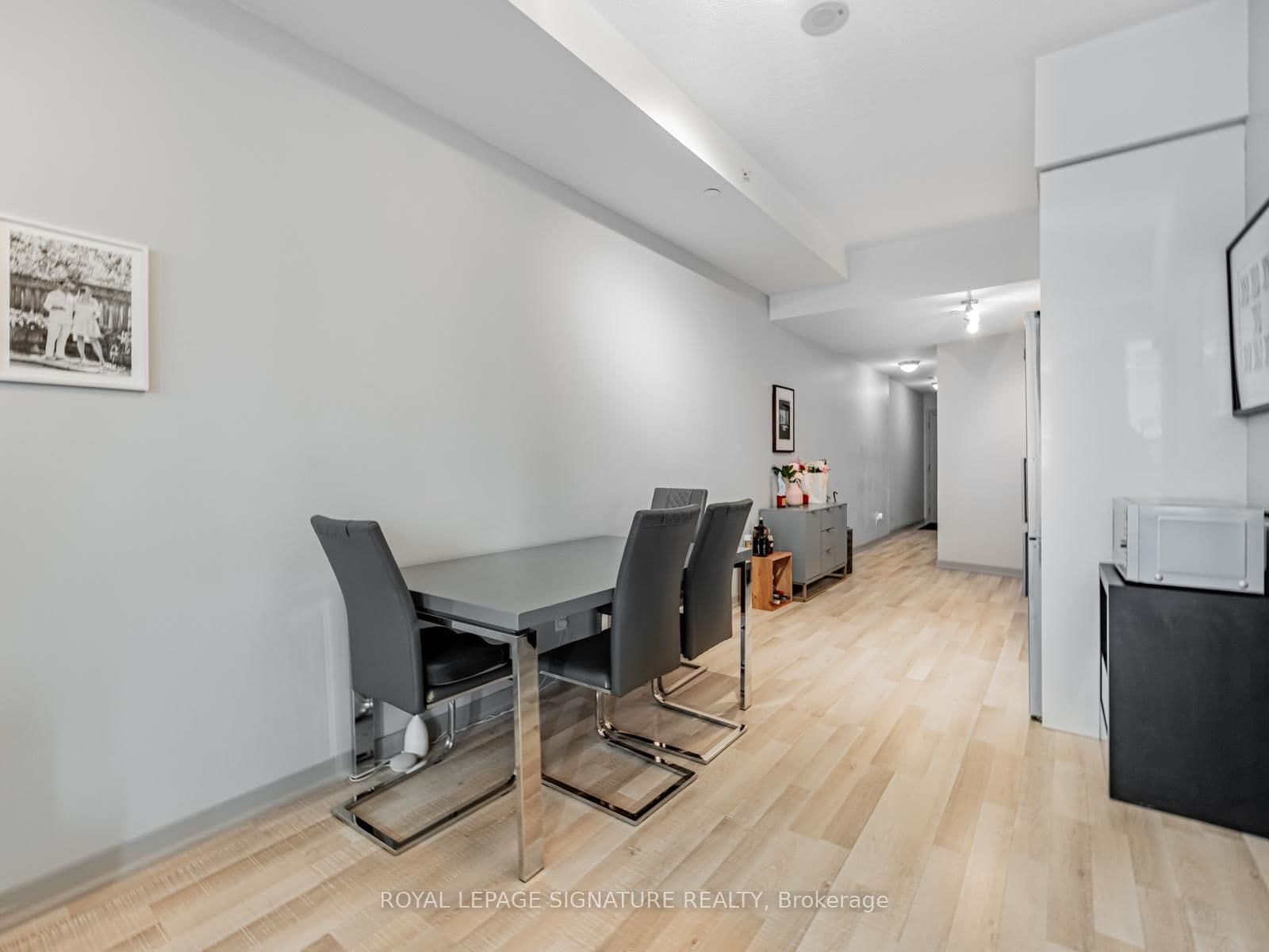 51 East Liberty Street, Unit 202 thumbnail 4