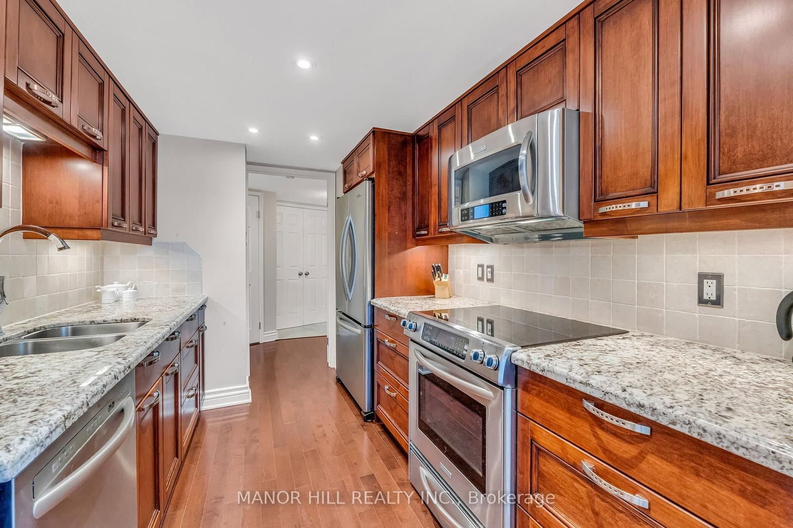 1331 Bay Street, Unit 803 thumbnail 13