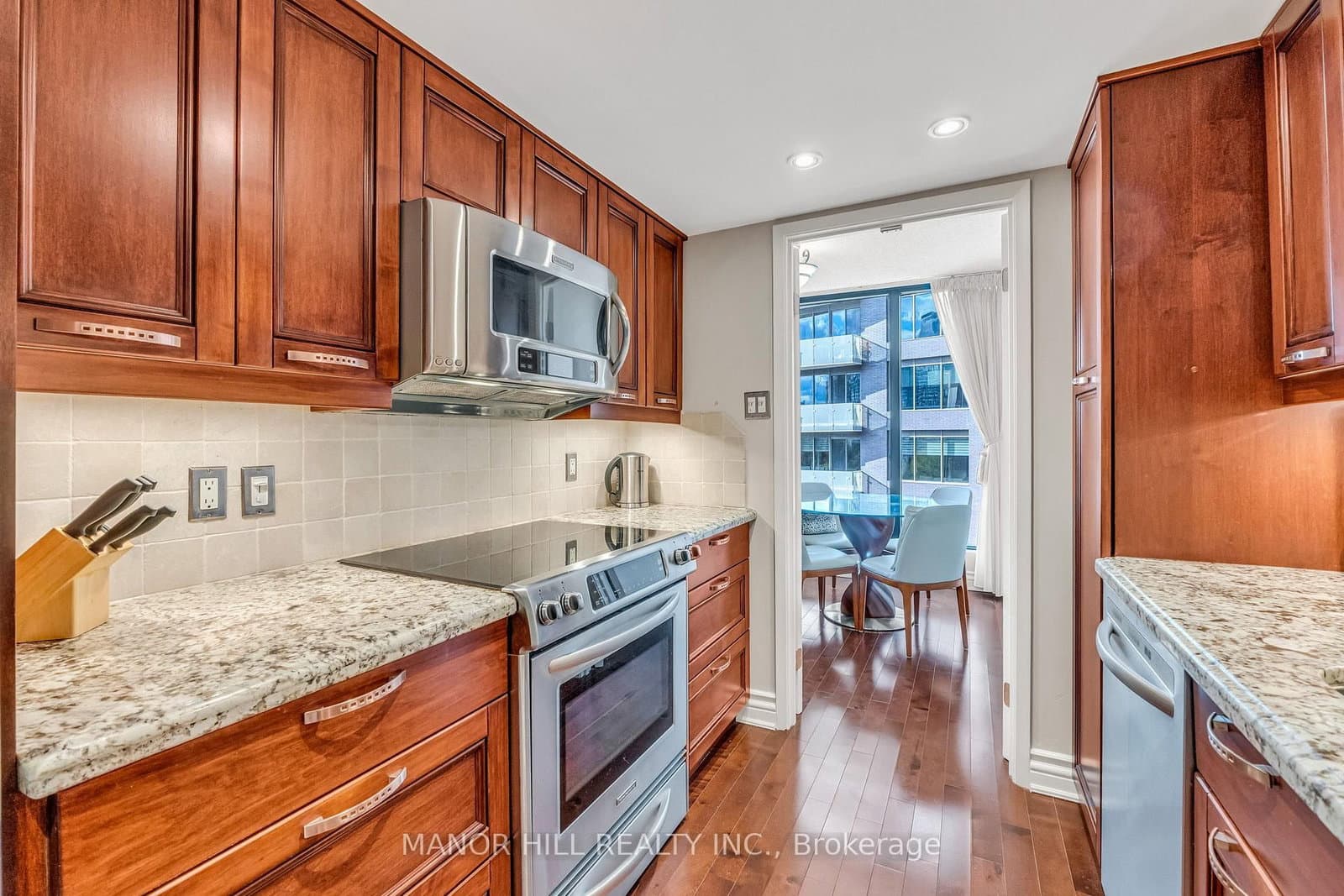 1331 Bay Street, Unit 803 thumbnail 15