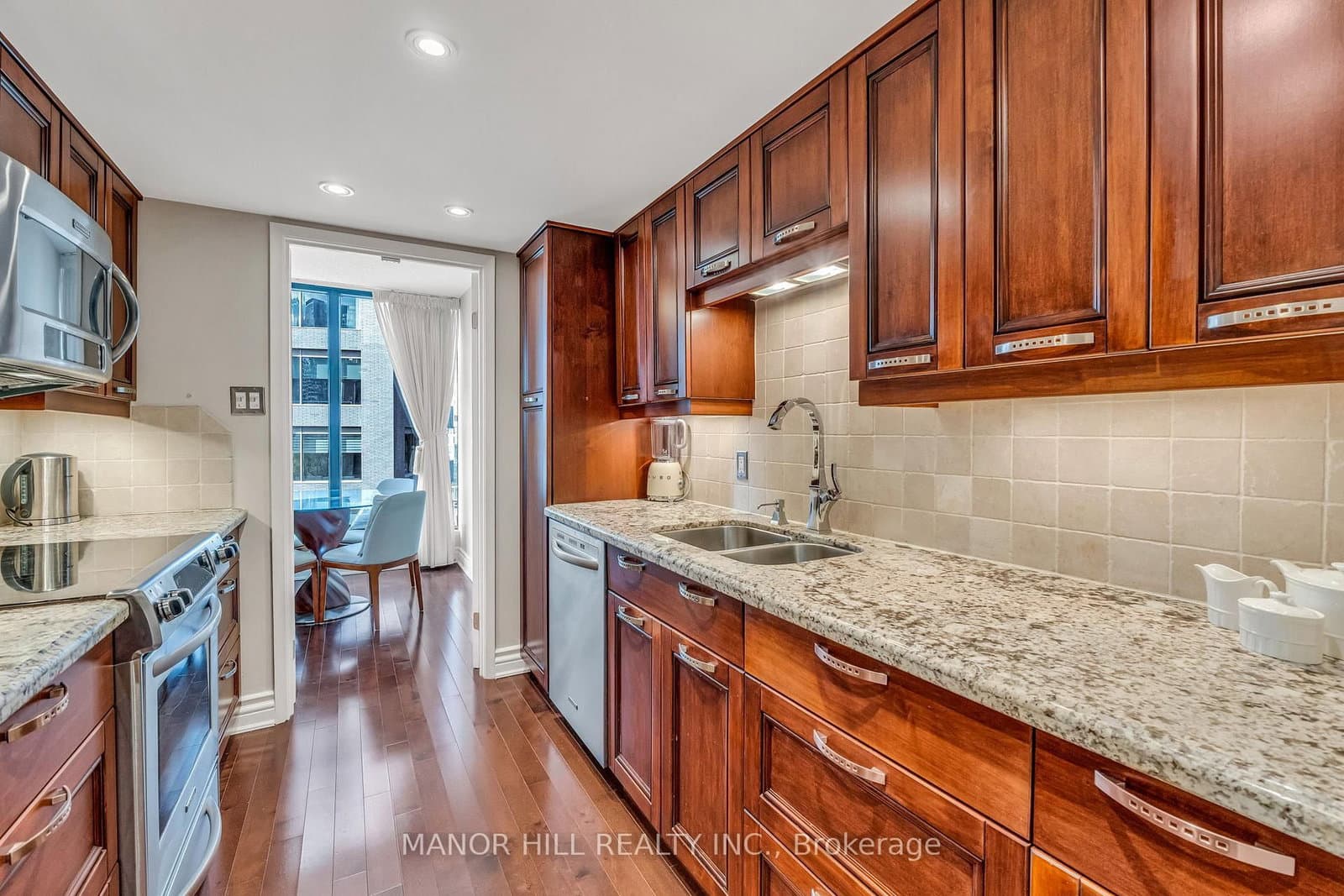 1331 Bay Street, Unit 803 thumbnail 16