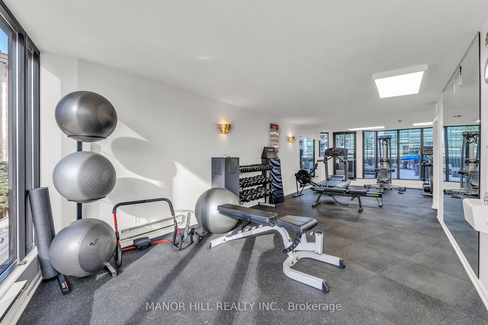 1331 Bay Street, Unit 803 thumbnail 39