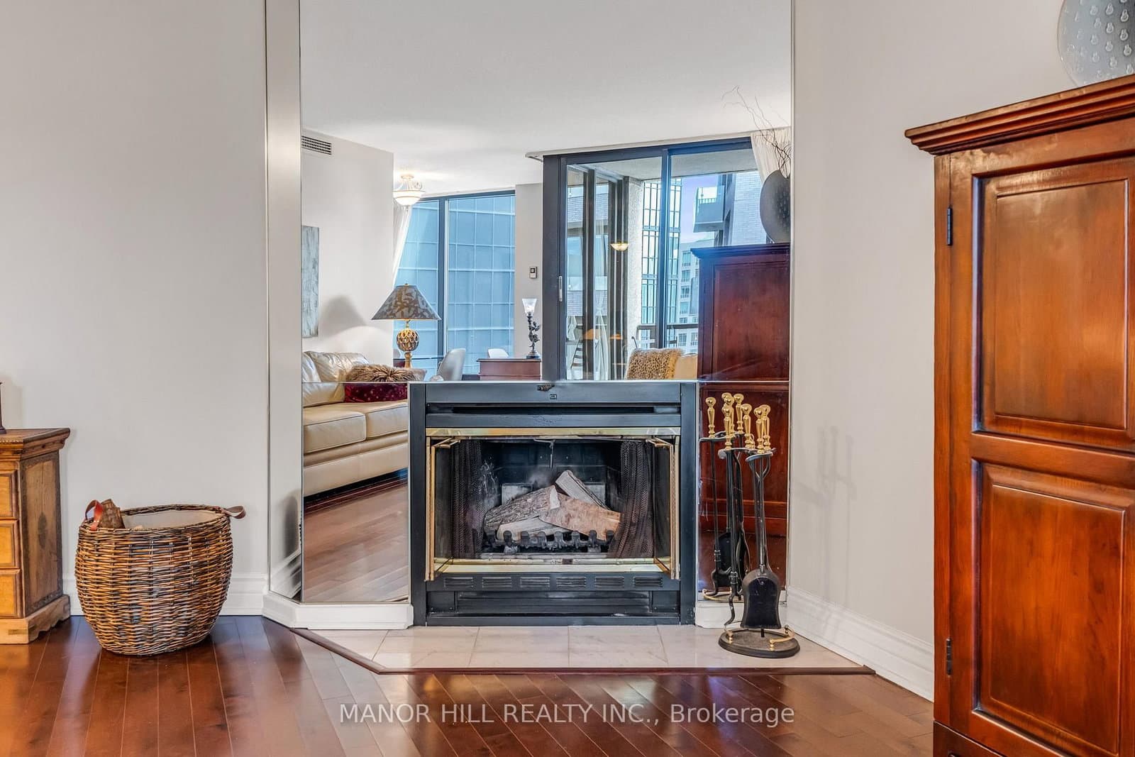 1331 Bay Street, Unit 803 thumbnail 8