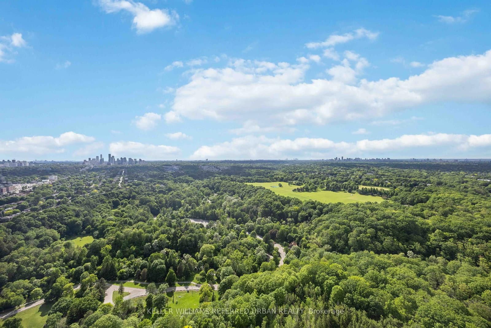 10 Inn On The Park Drive, Unit PH3 thumbnail 26
