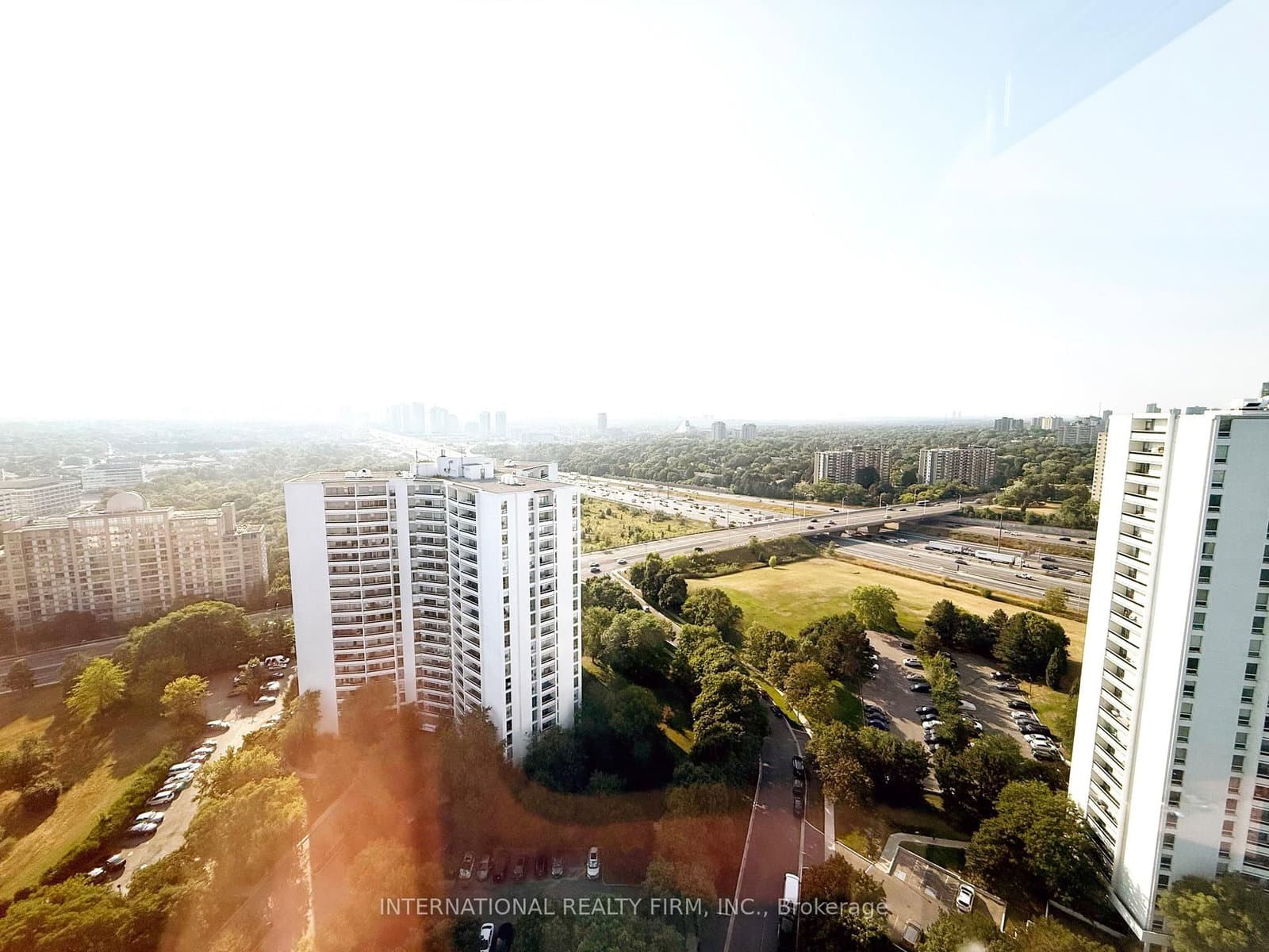 75 Graydon Hall Drive, Unit PH03 thumbnail 16