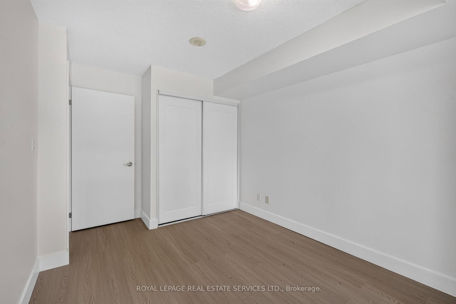 18 Harbour Street, Unit 1204 thumbnail 19