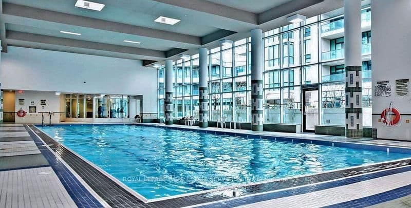18 Harbour Street, Unit 1204 thumbnail 24