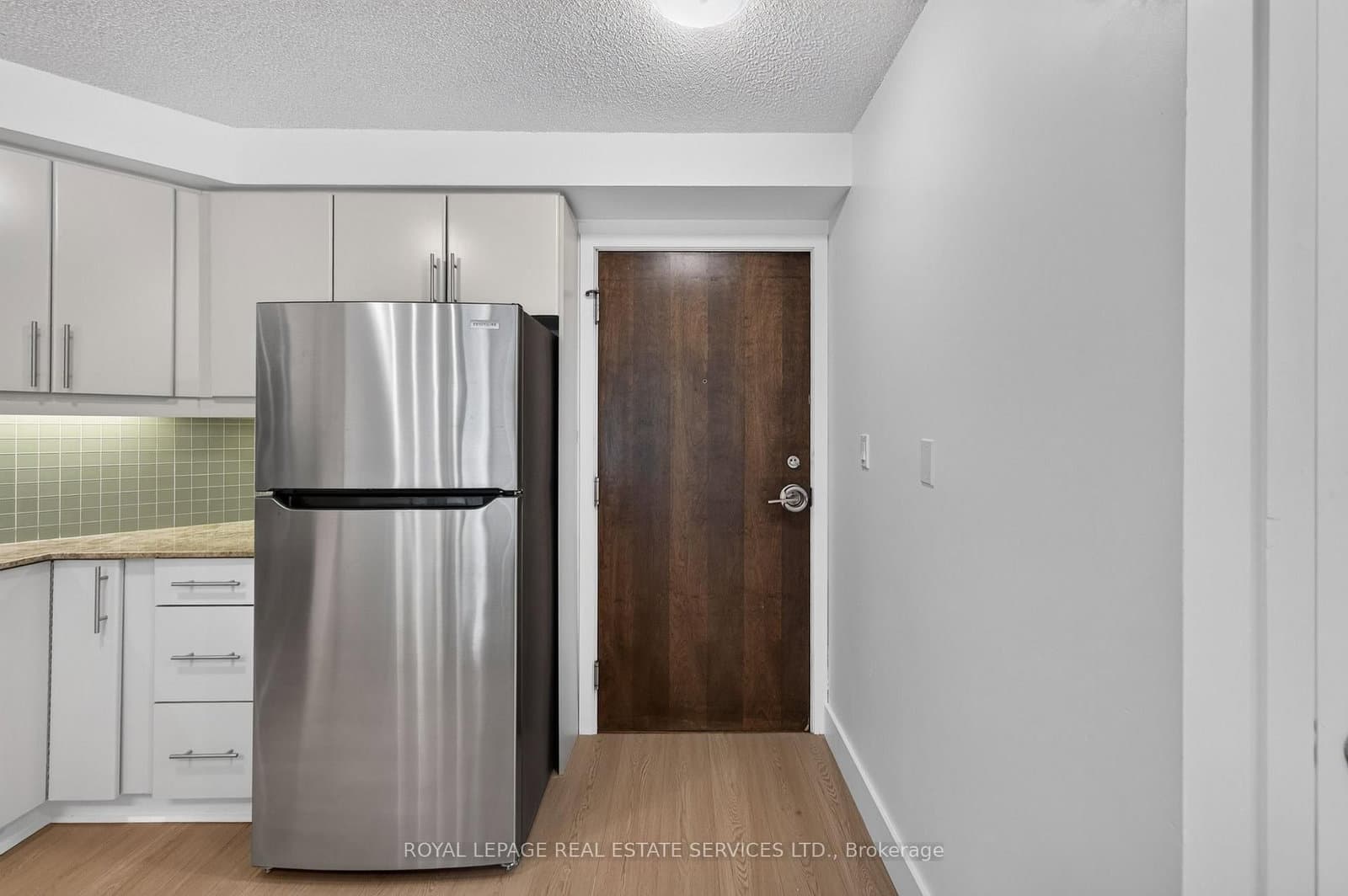 18 Harbour Street, Unit 1204 thumbnail 5