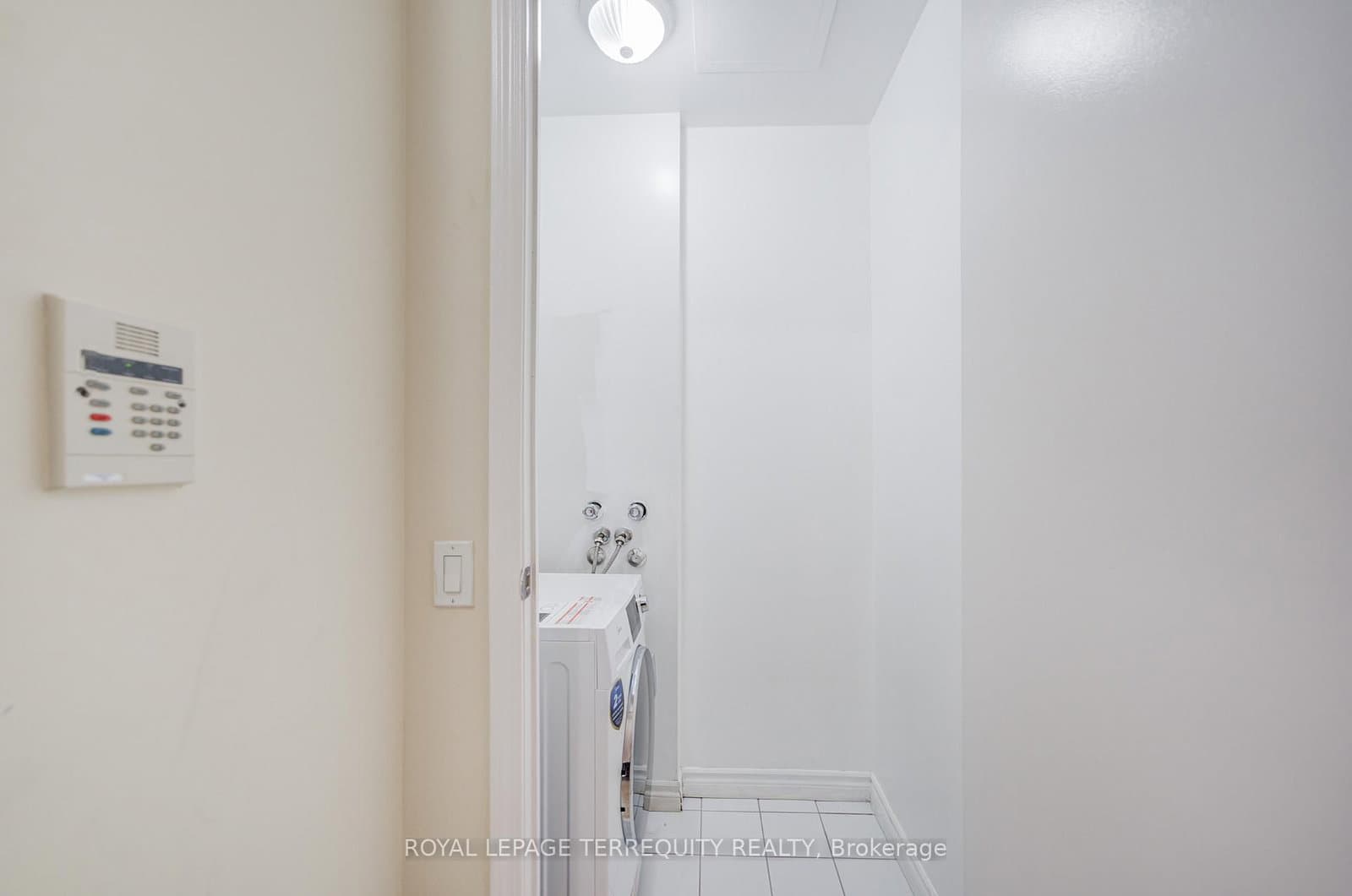 60 Byng Avenue, Unit #1509 thumbnail 27