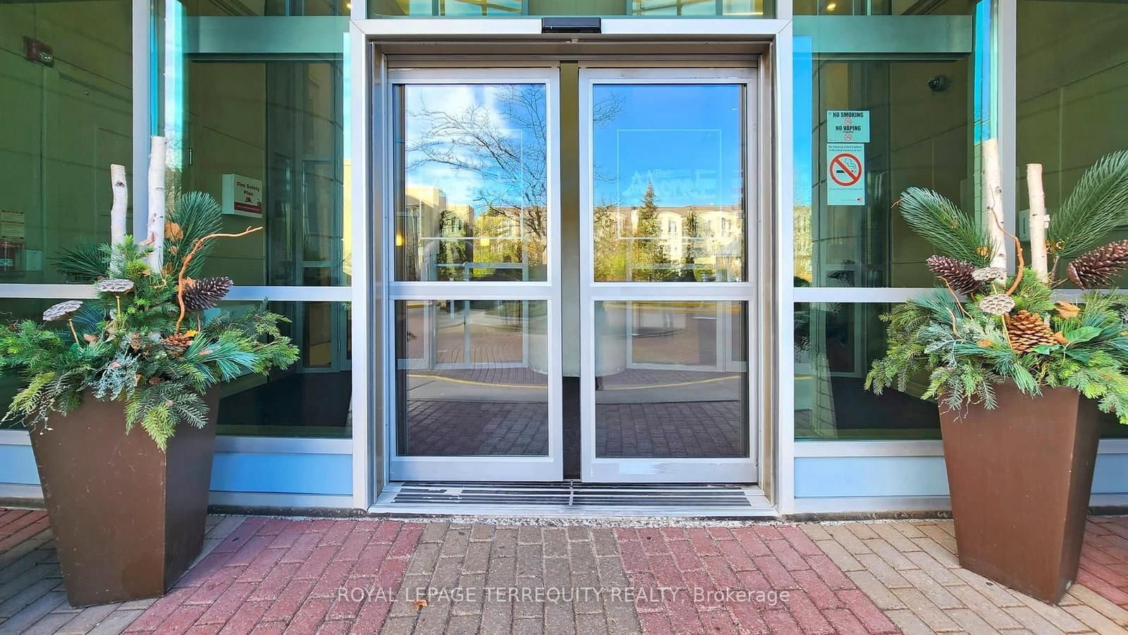 60 Byng Avenue, Unit #1509 thumbnail 6