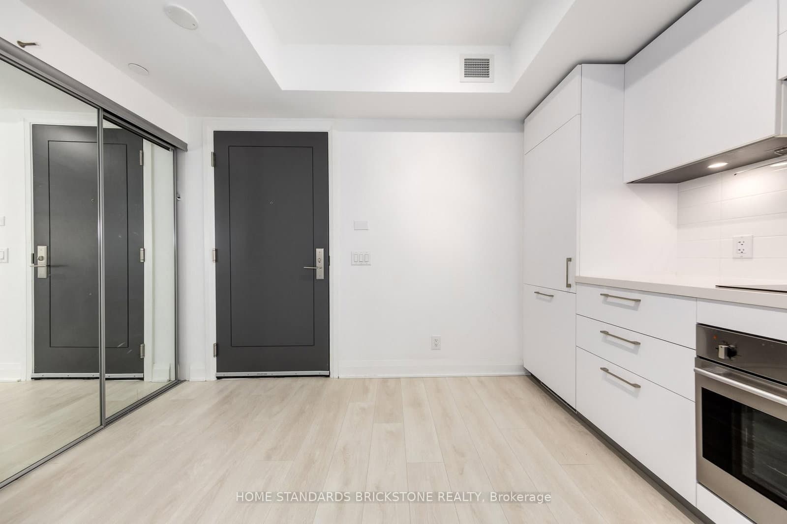 33 Frederick Todd Way, Unit 429 thumbnail 4