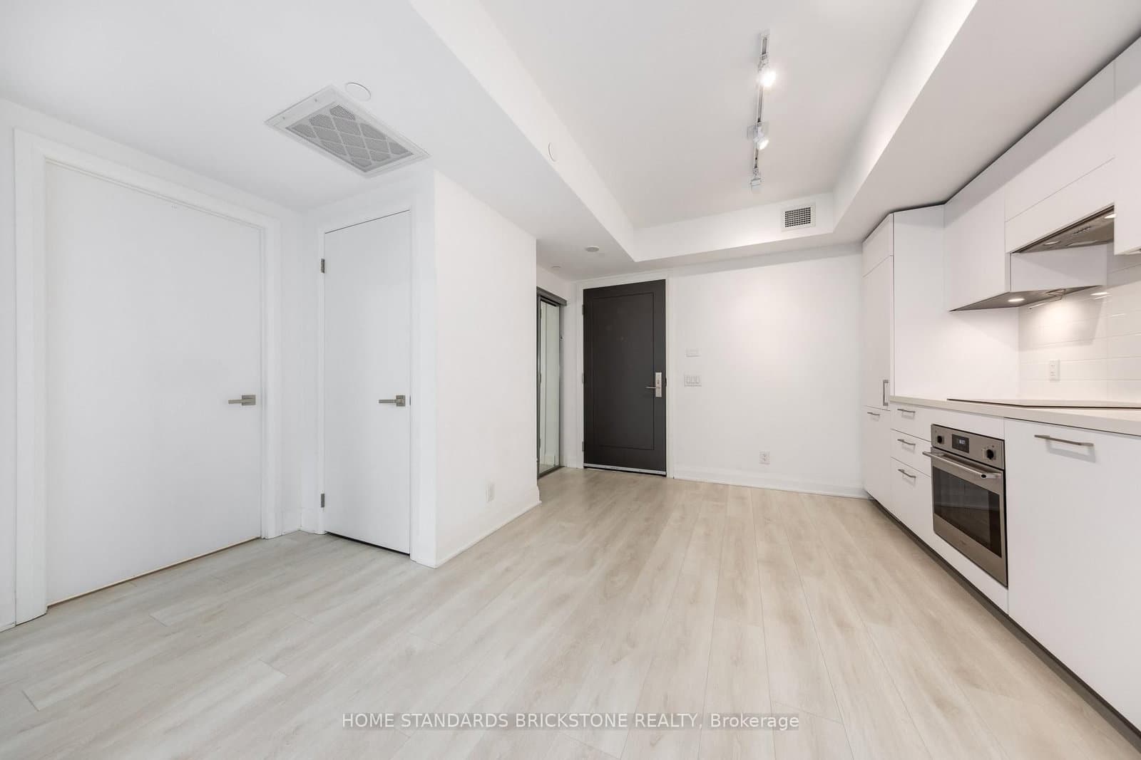 33 Frederick Todd Way, Unit 429 thumbnail 9