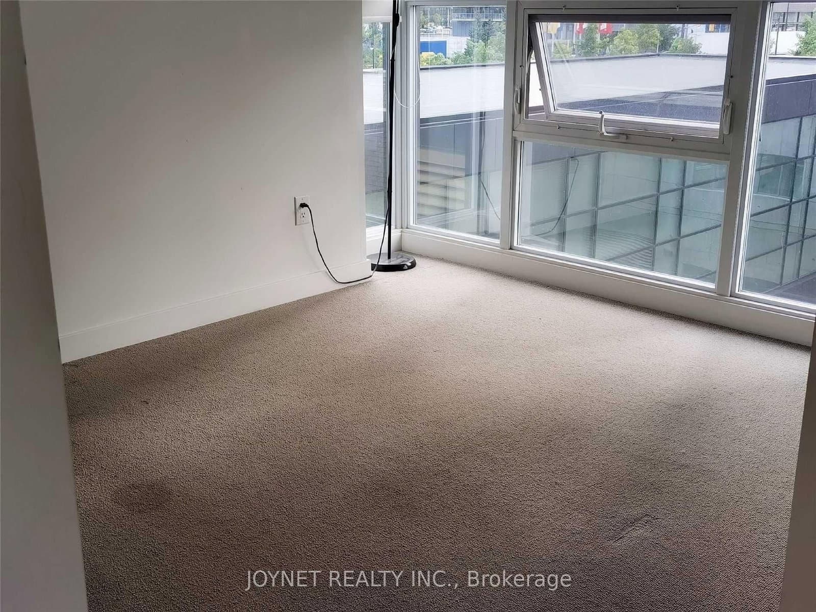 29 Singer Court, Unit 305 thumbnail 7
