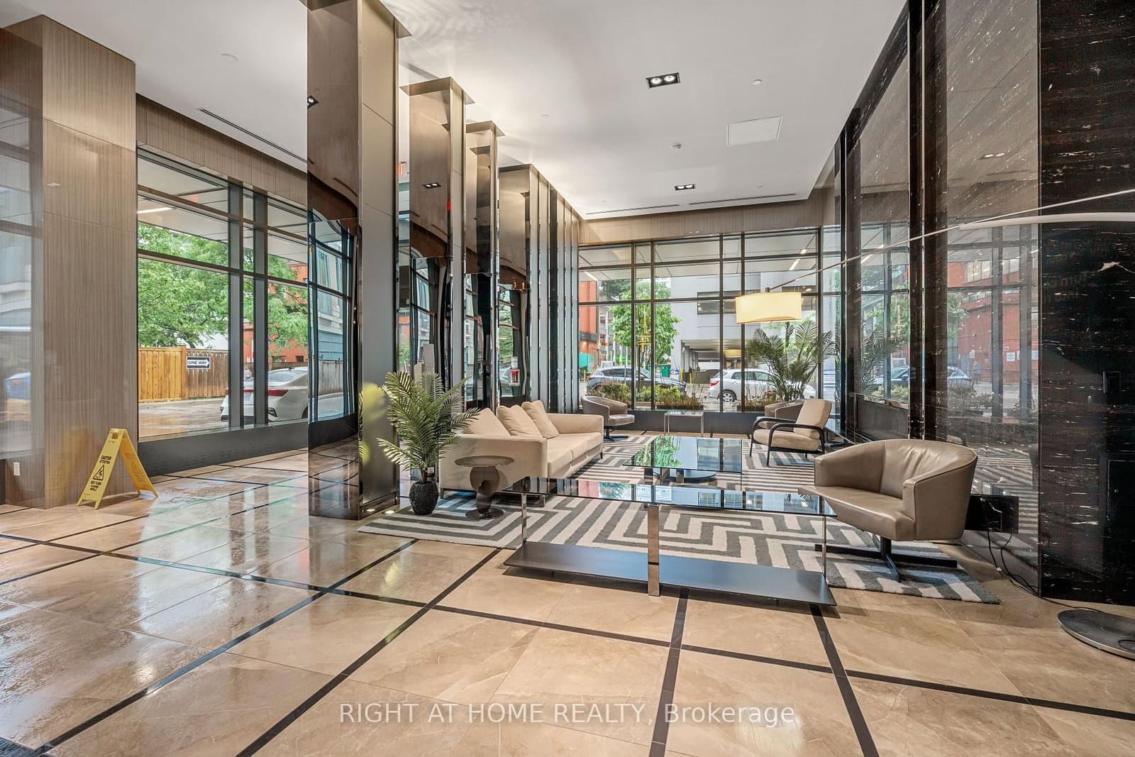 89 Dunfield Avenue, Unit 2306 thumbnail 16
