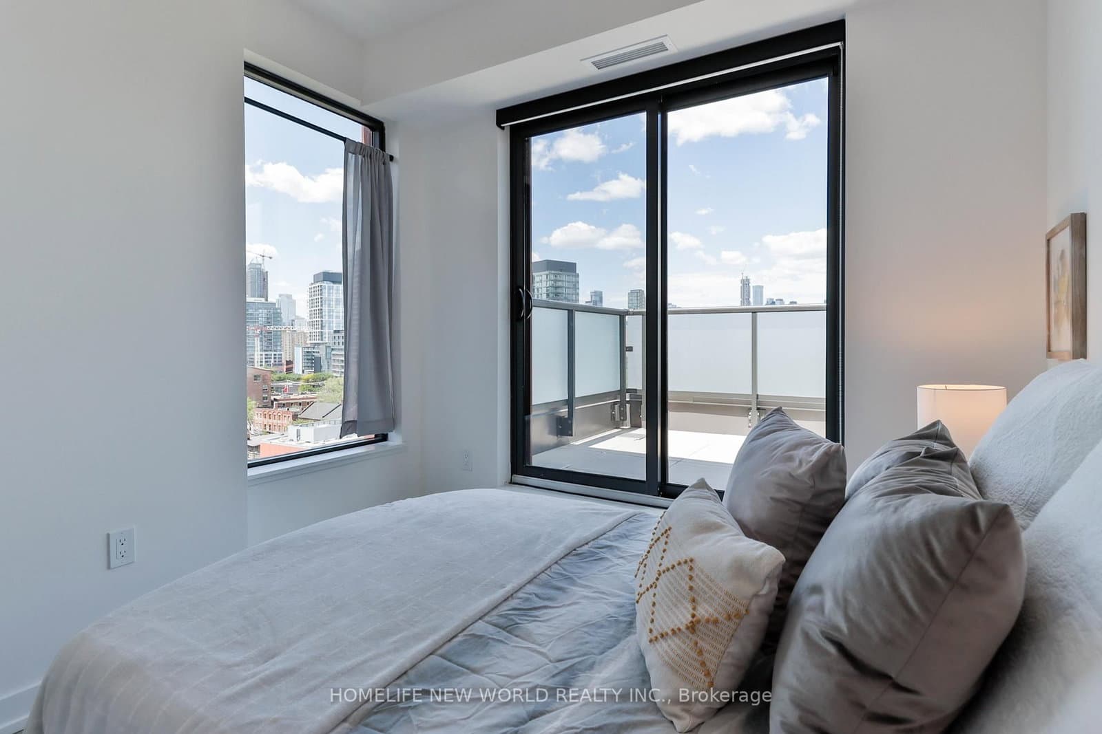28 Eastern Avenue, Unit 1003 thumbnail 16
