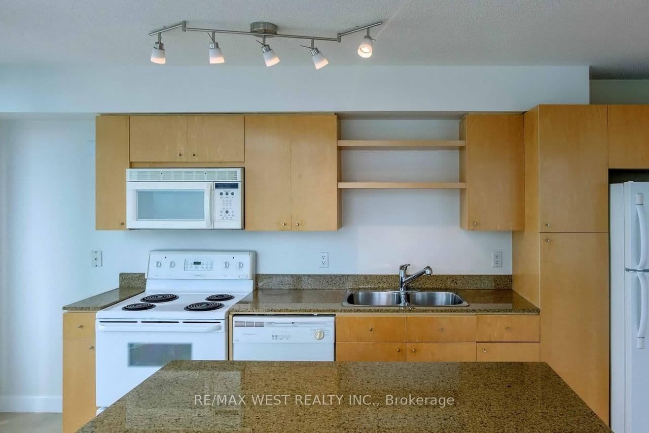373 Front Street, Unit 2509 thumbnail 16