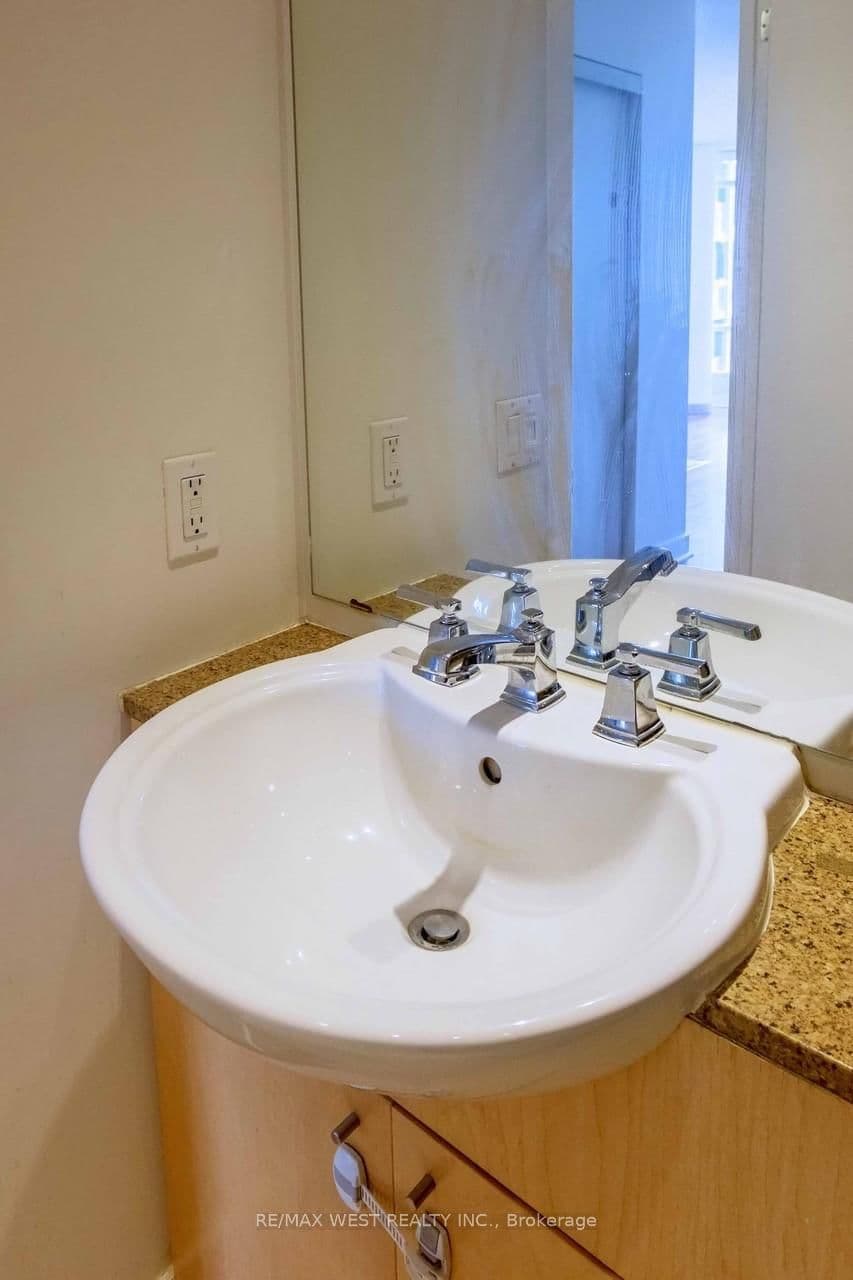 373 Front Street, Unit 2509 thumbnail 29