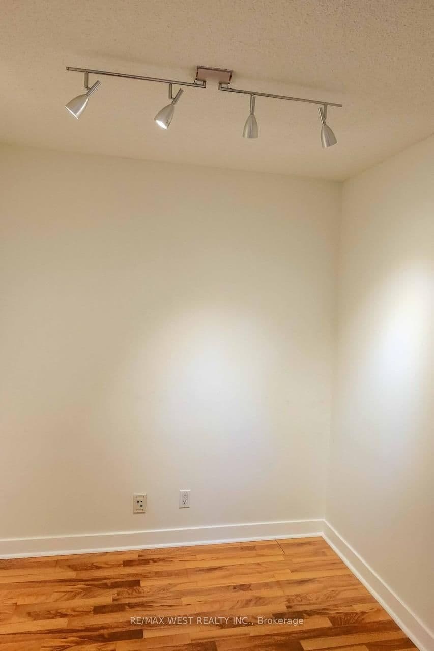 373 Front Street, Unit 2509 thumbnail 5