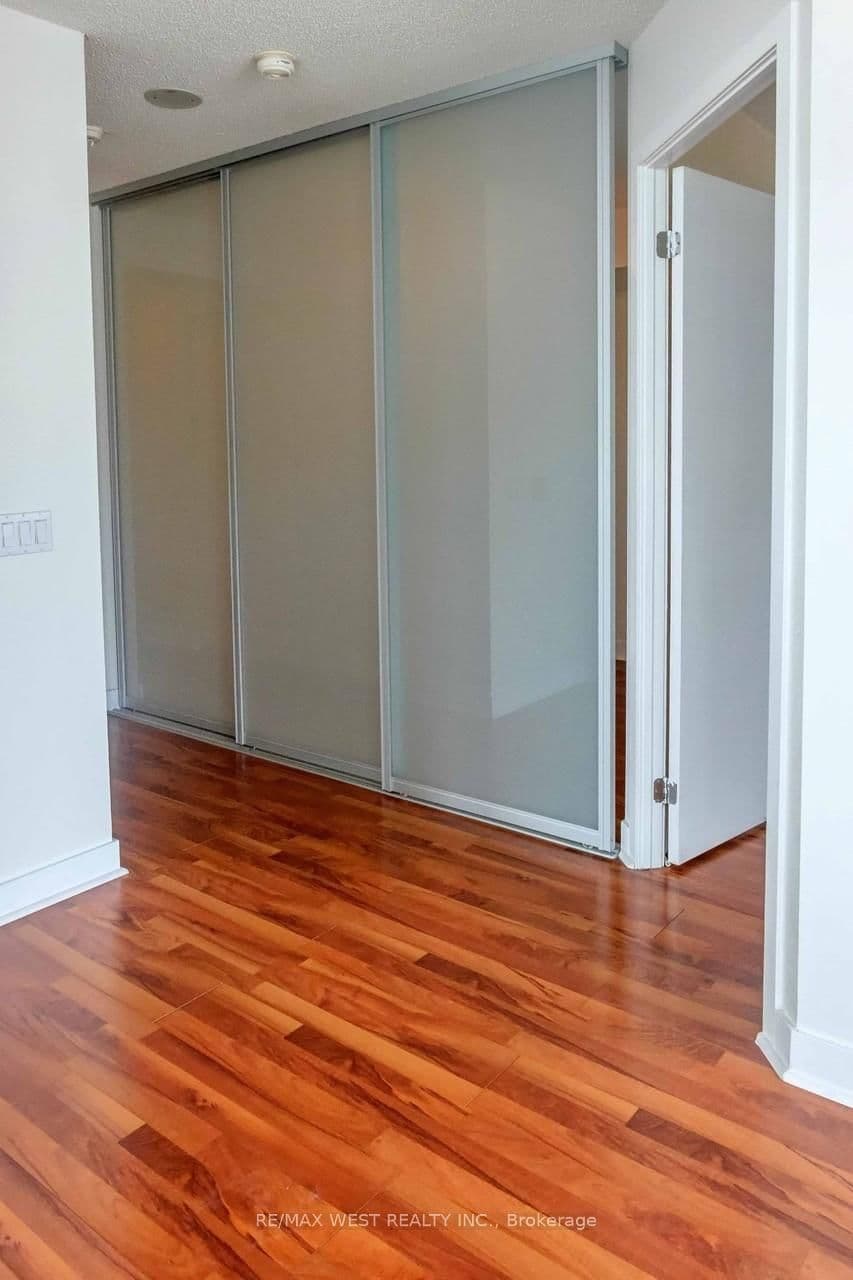 373 Front Street, Unit 2509 thumbnail 8