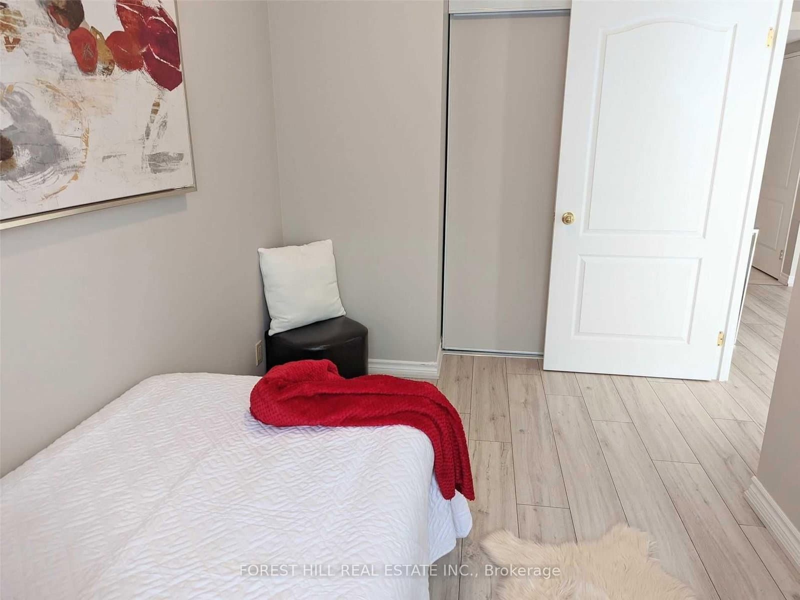 9 Greenbriar Road, Unit 103 thumbnail 17