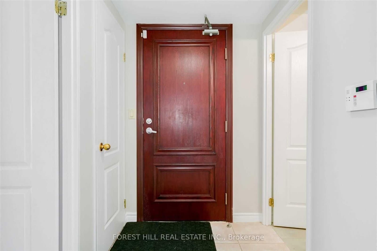 9 Greenbriar Road, Unit 103 thumbnail 3