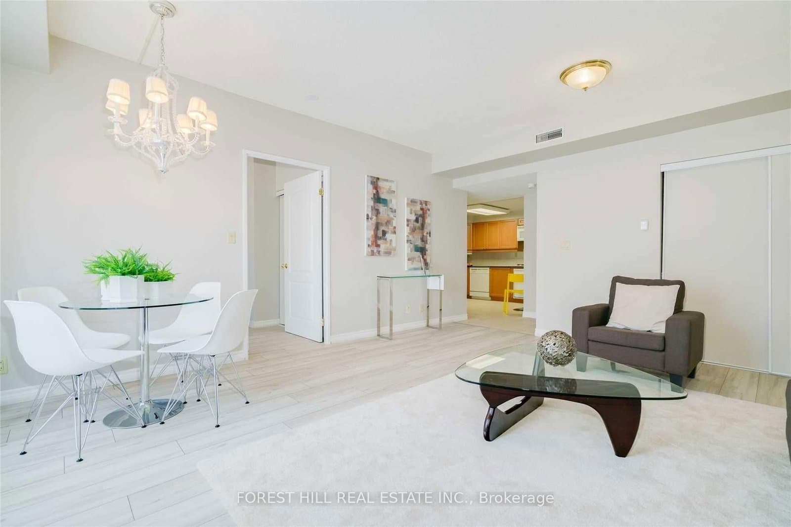 9 Greenbriar Road, Unit 103 thumbnail 6
