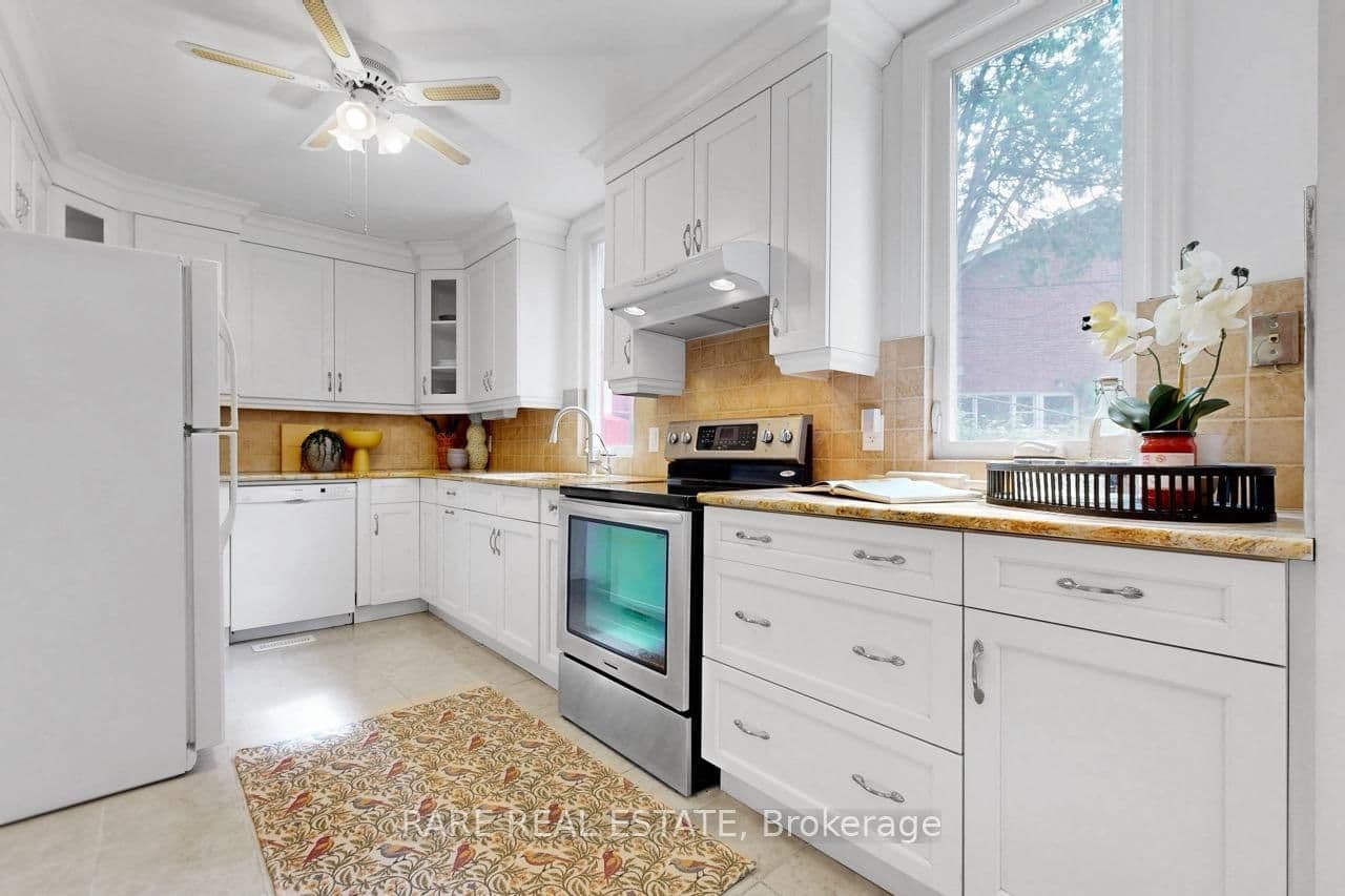 192 Three Valleys Drive thumbnail 13