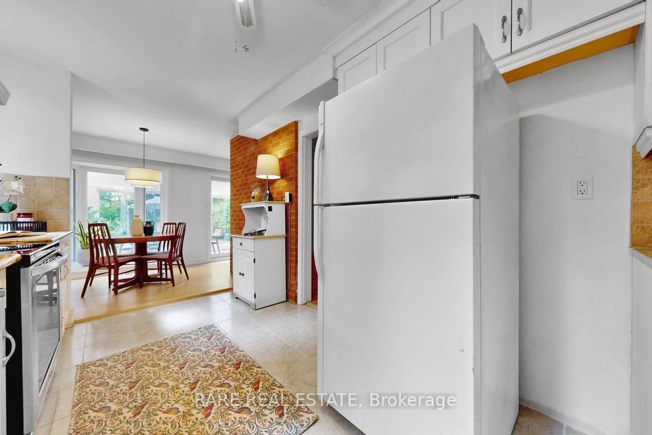 192 Three Valleys Drive thumbnail 16