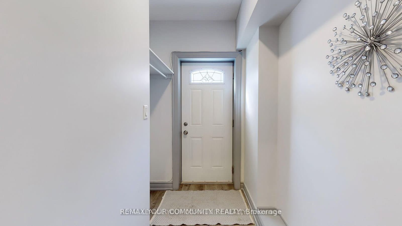 586 Parliament Street, Unit C thumbnail 2