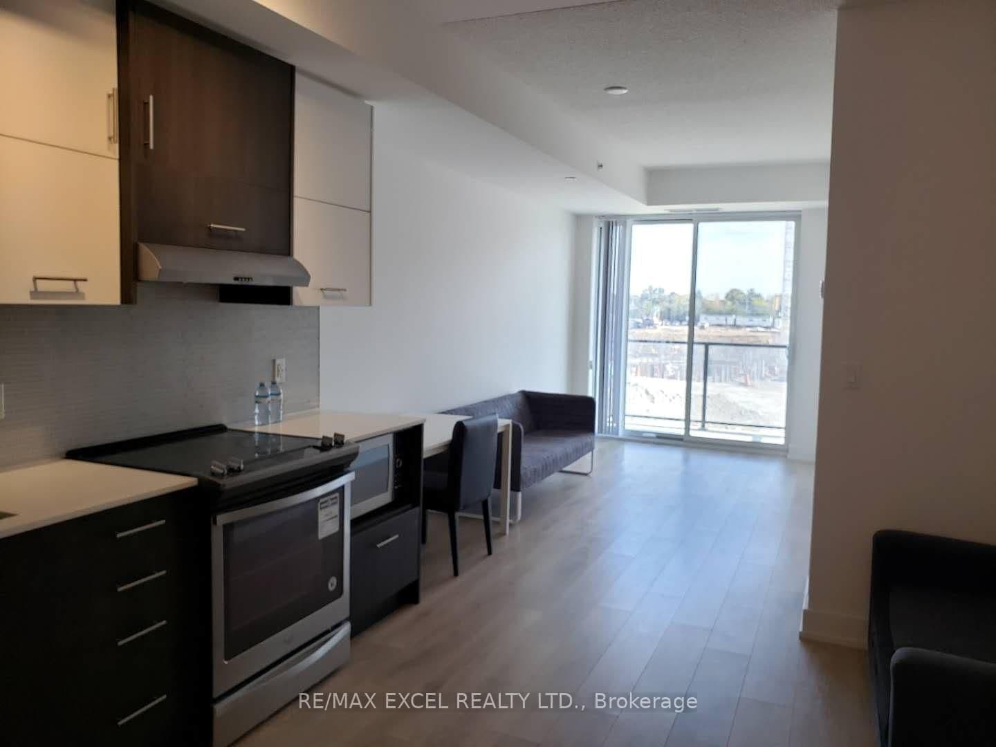 150 Fairview Mall Drive, Unit 212 thumbnail 5