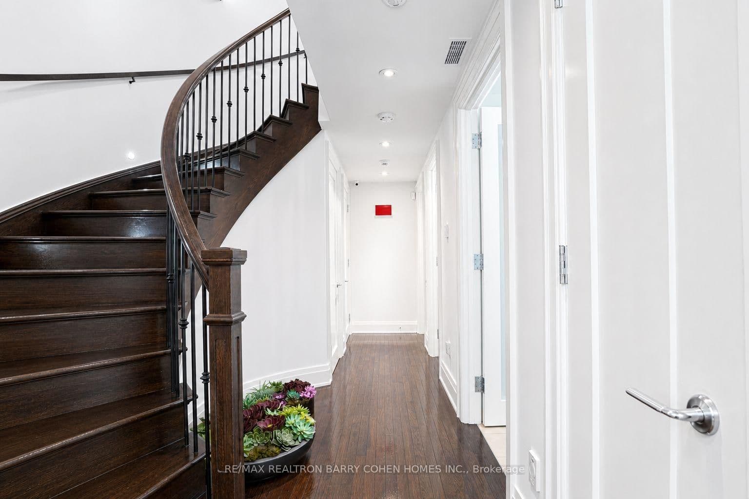 117 Scollard Street thumbnail 33