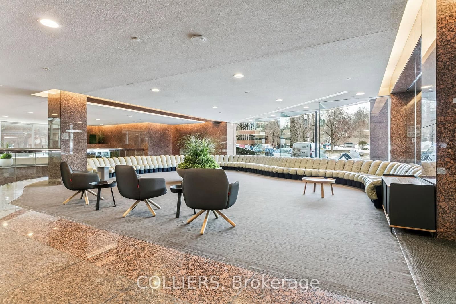 4100 Yonge Street, Unit 500 thumbnail 2