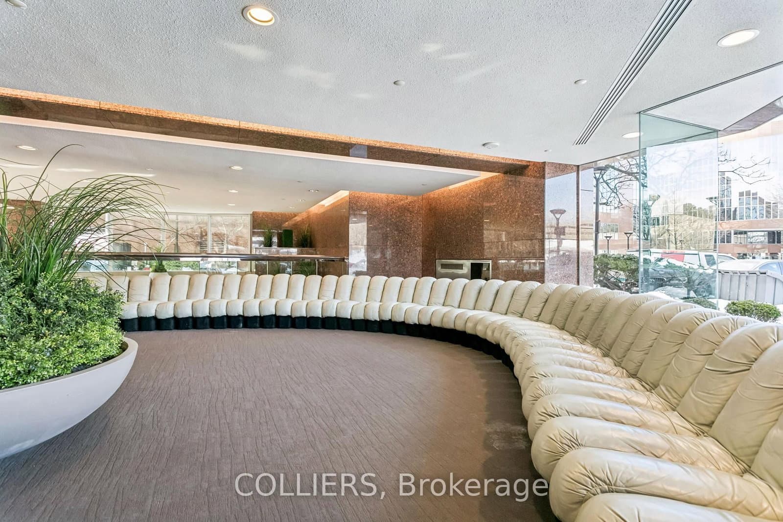 4100 Yonge Street, Unit 500 thumbnail 4