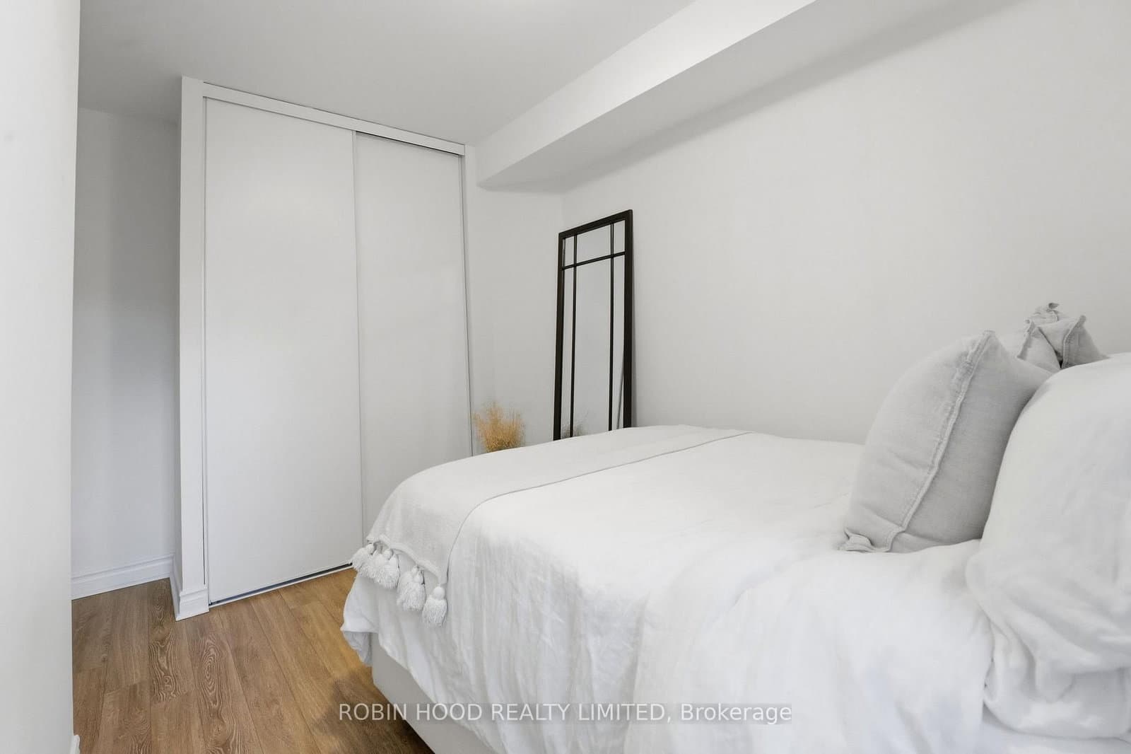 77 Maitland Place, Unit 123 thumbnail 19