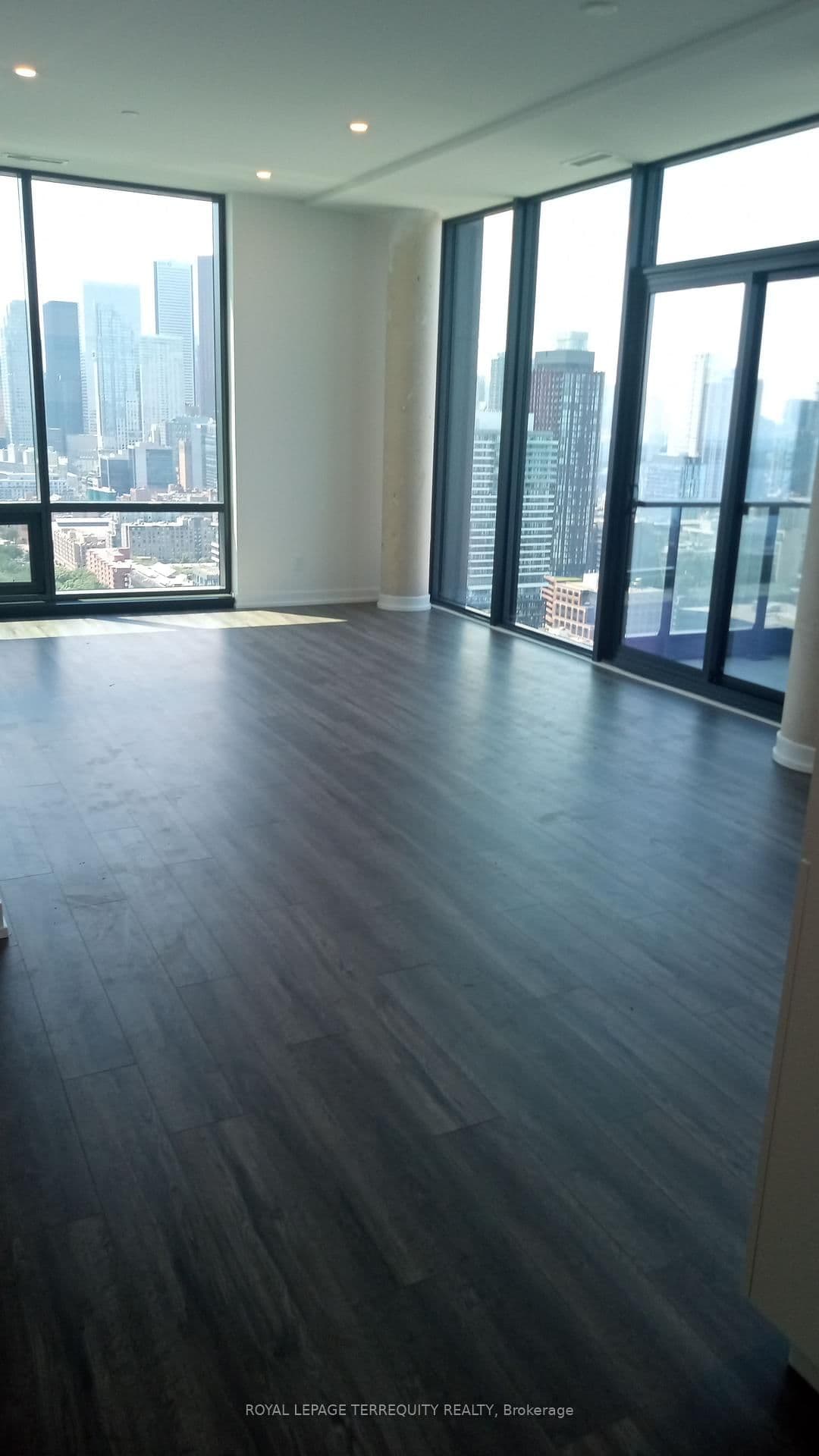 35 Parliament Street, Unit 3304 thumbnail 29