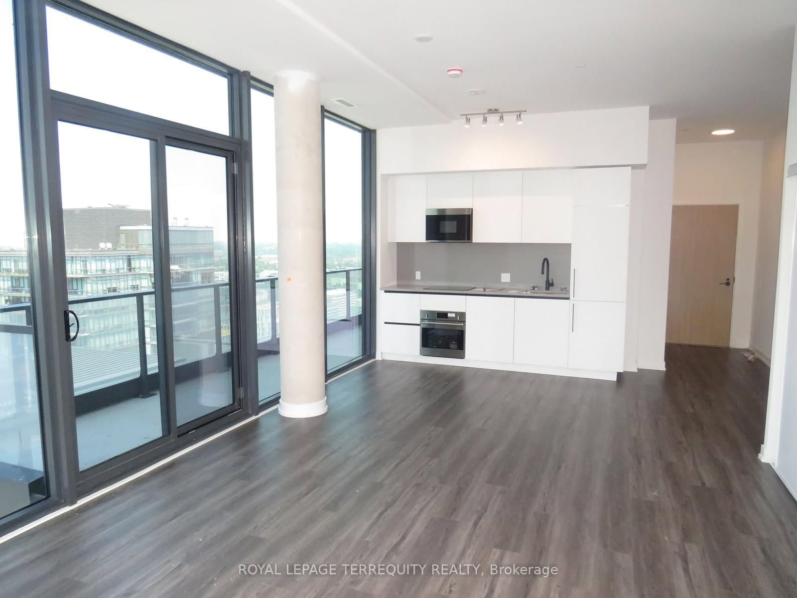 35 Parliament Street, Unit 3304 - Image 1