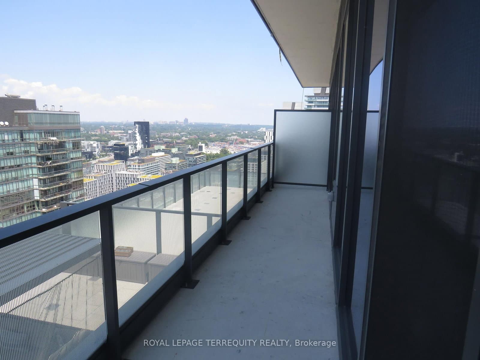 35 Parliament Street, Unit 3304 thumbnail 18
