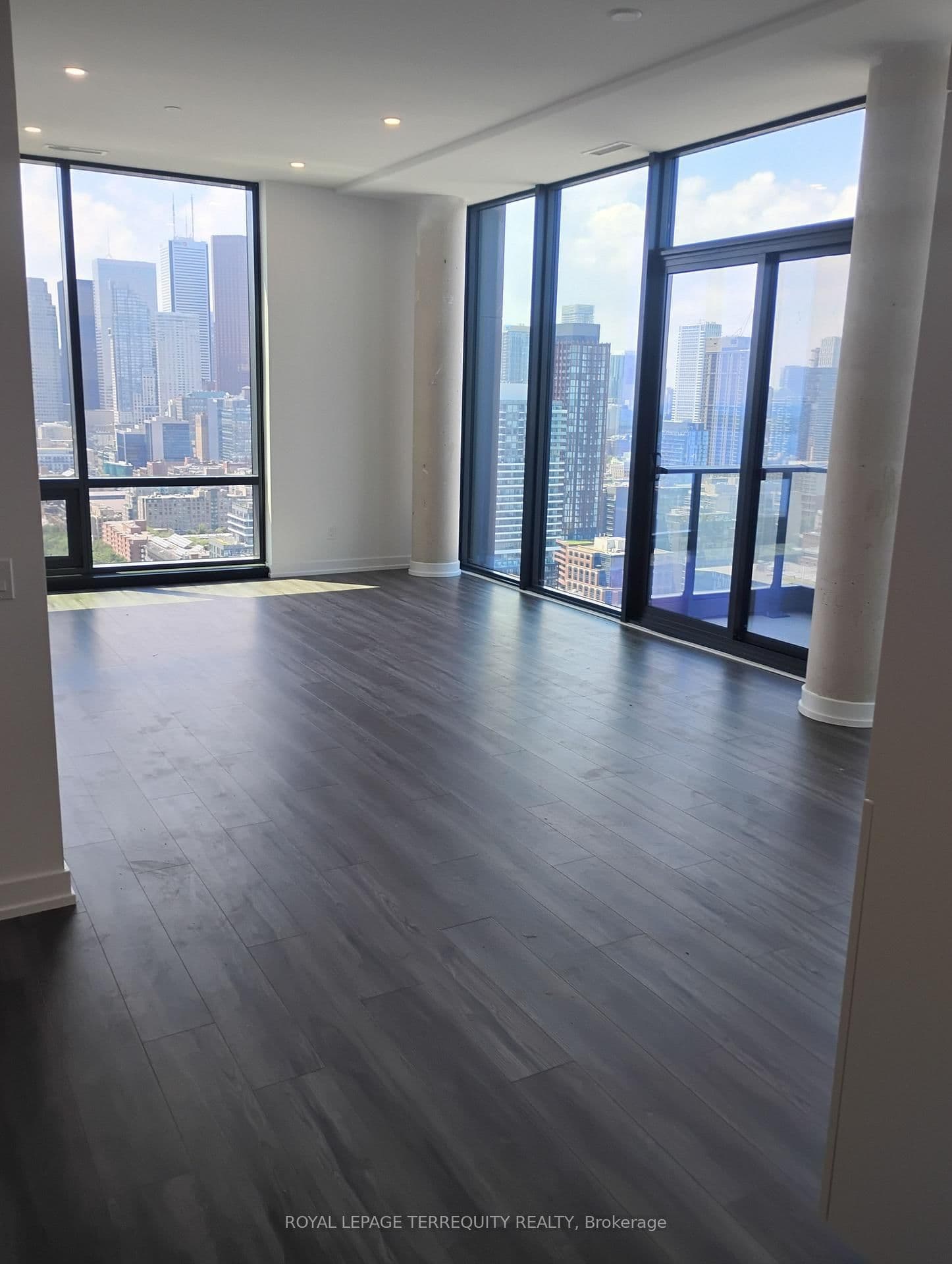 35 Parliament Street, Unit 3304 thumbnail 26