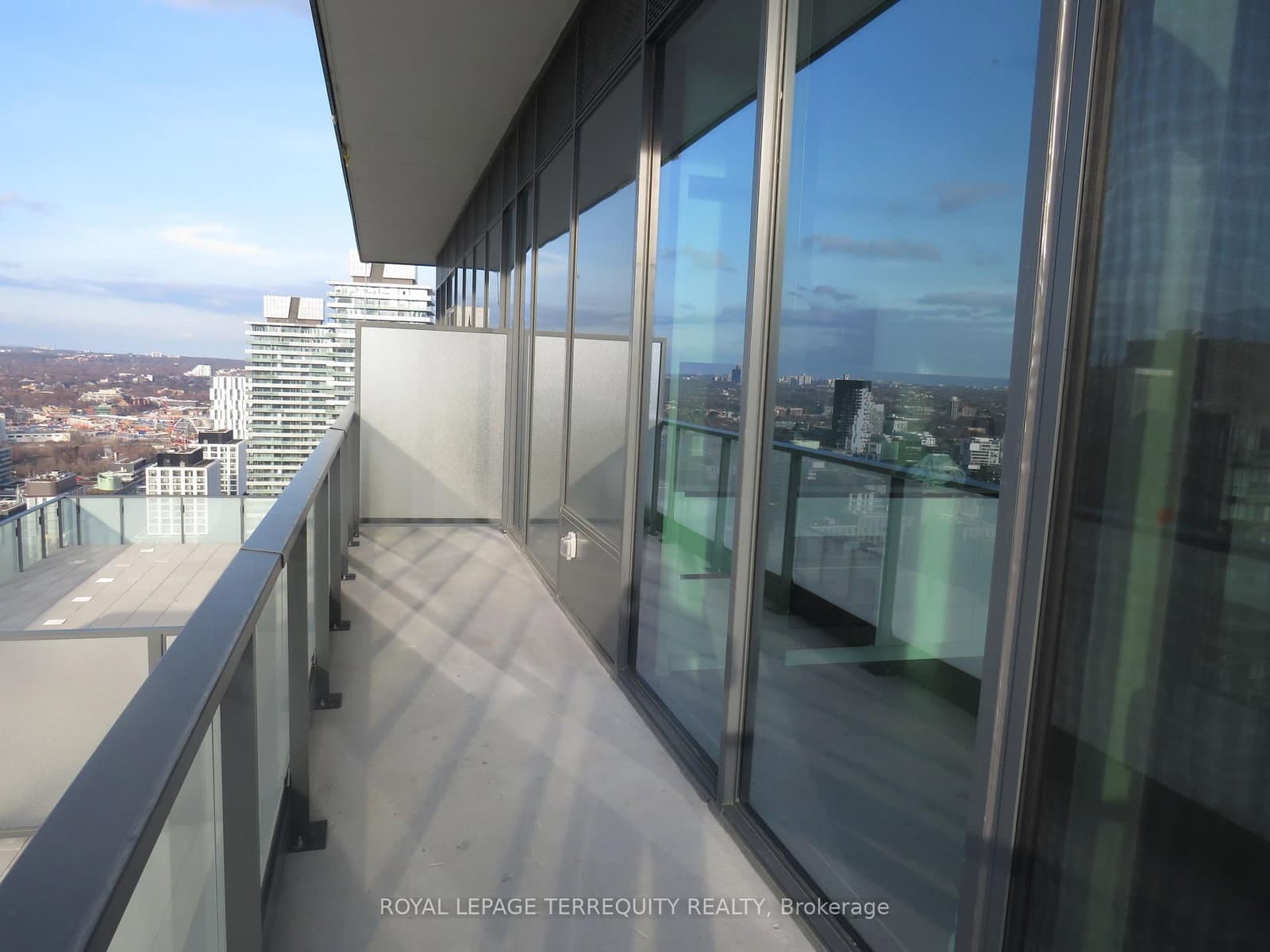 35 Parliament Street, Unit 3304 thumbnail 5