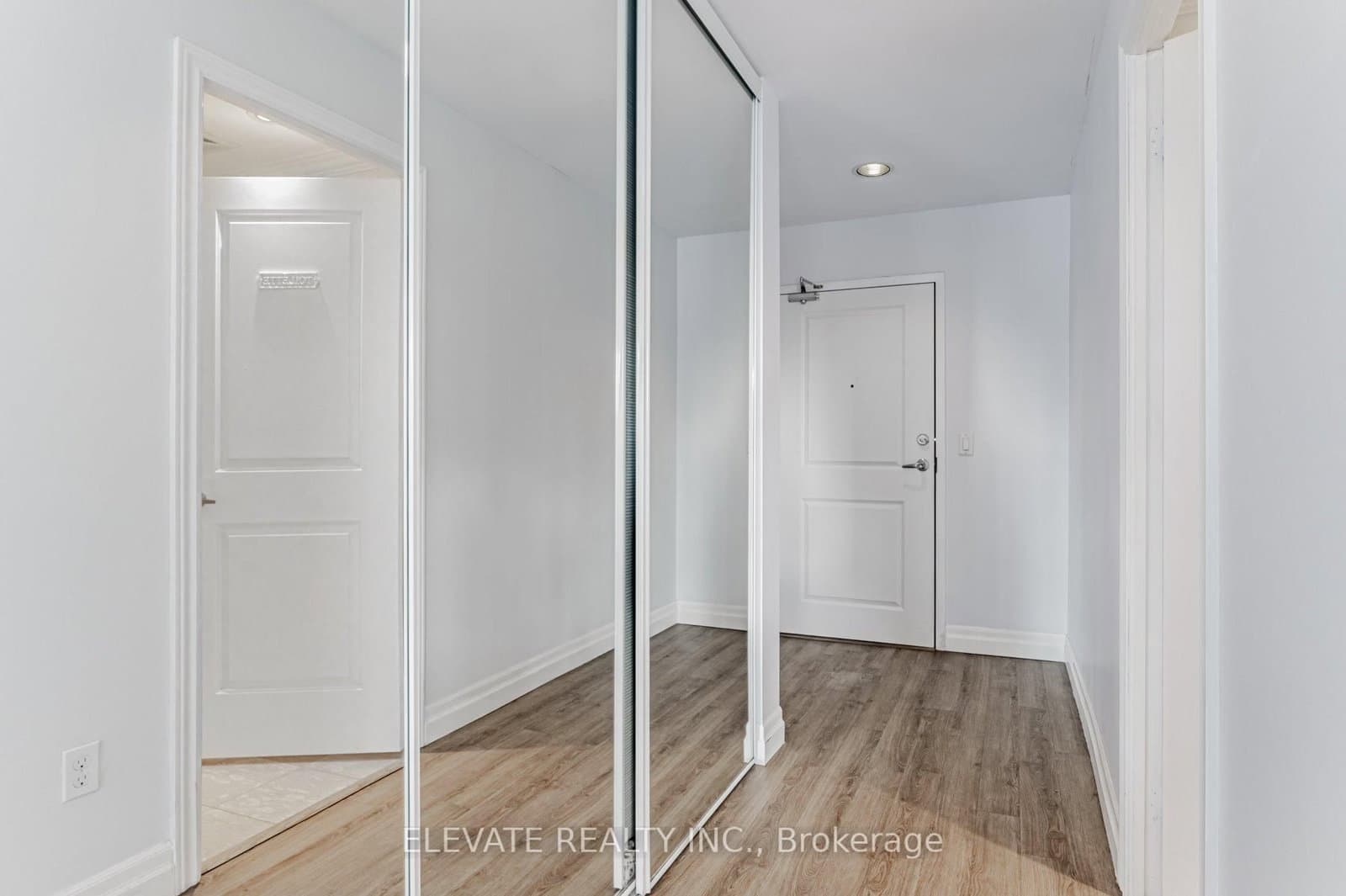 15 Stafford Street, Unit LPH5 thumbnail 2