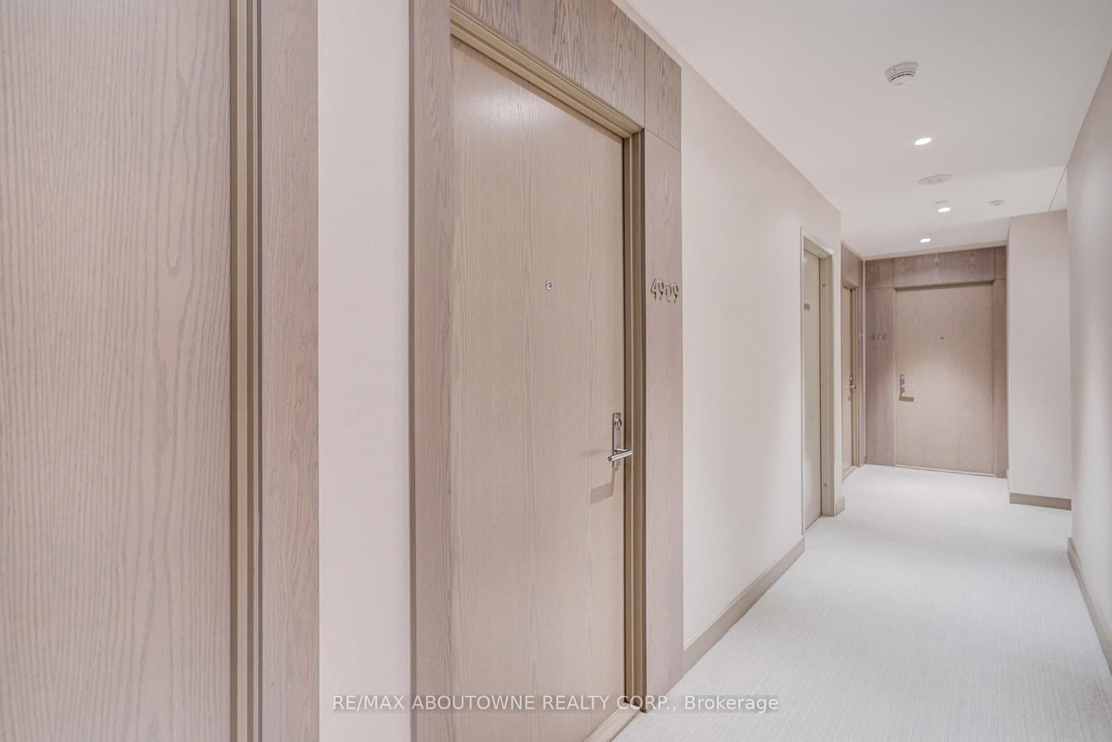 125 Blue Jays Way, Unit 4909 thumbnail 10