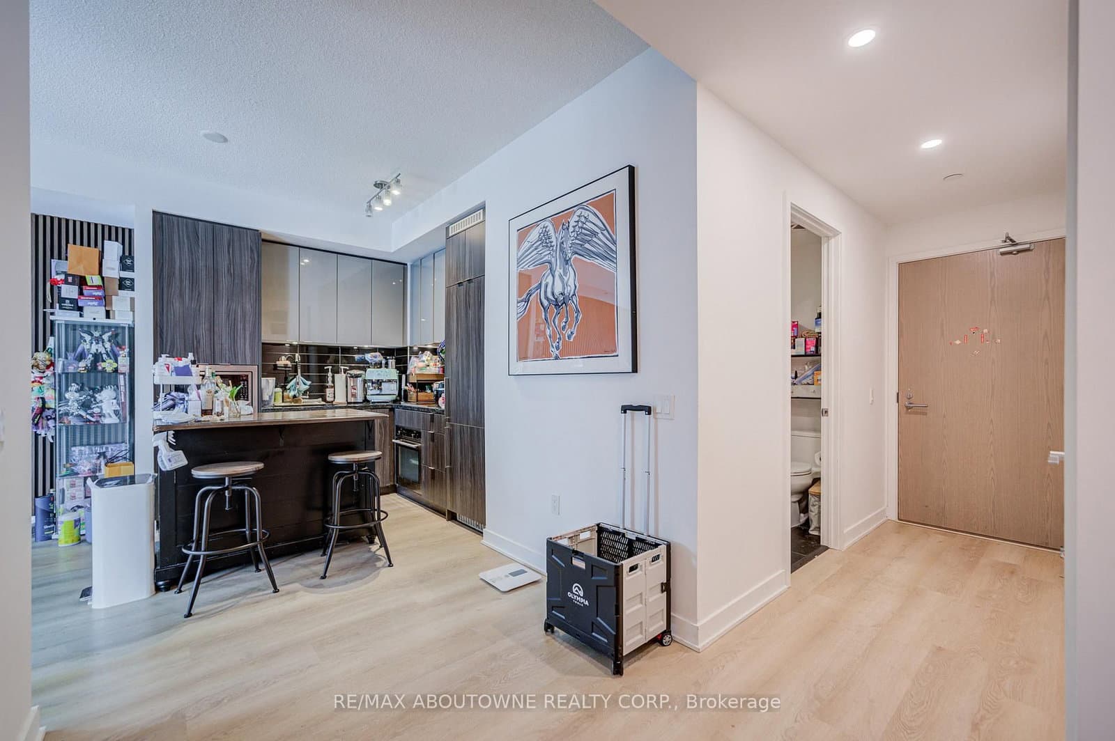 125 Blue Jays Way, Unit 4909 thumbnail 16