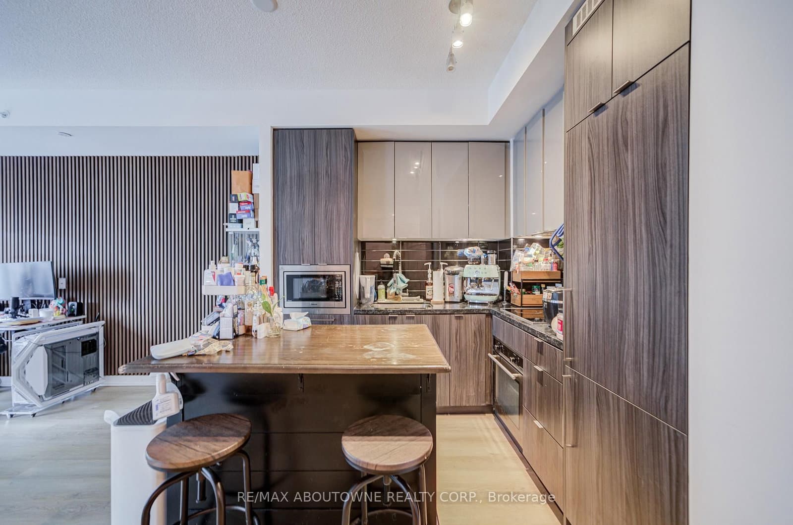 125 Blue Jays Way, Unit 4909 thumbnail 19