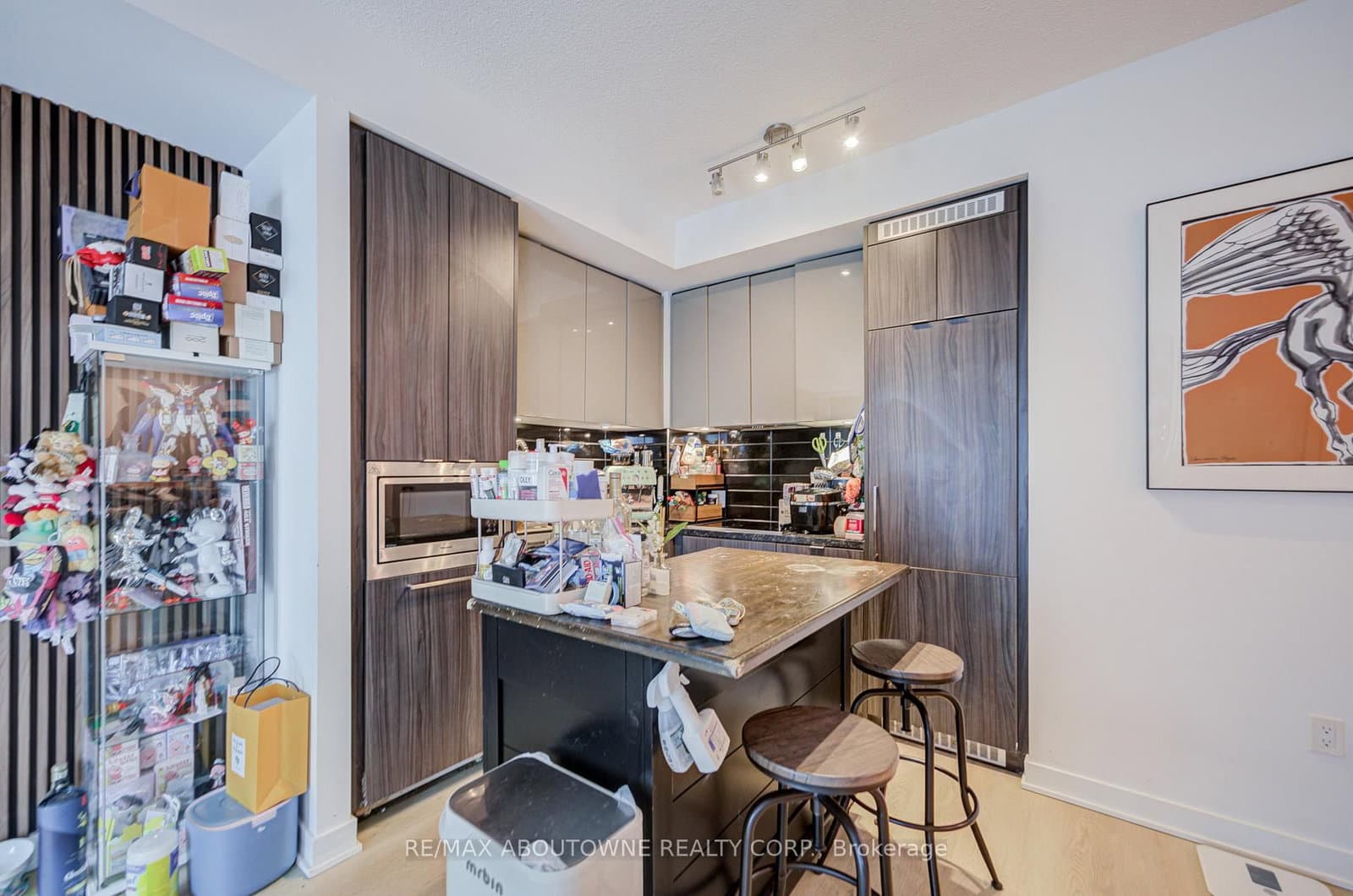 125 Blue Jays Way, Unit 4909 thumbnail 20