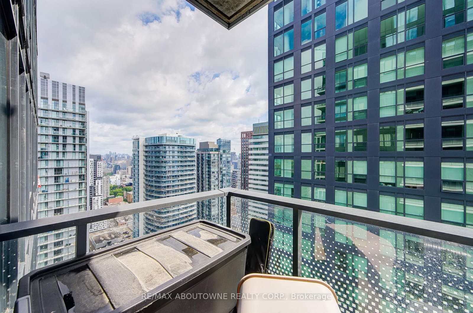 125 Blue Jays Way, Unit 4909 thumbnail 35