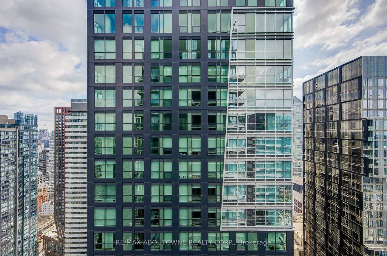 125 Blue Jays Way, Unit 4909 thumbnail 36