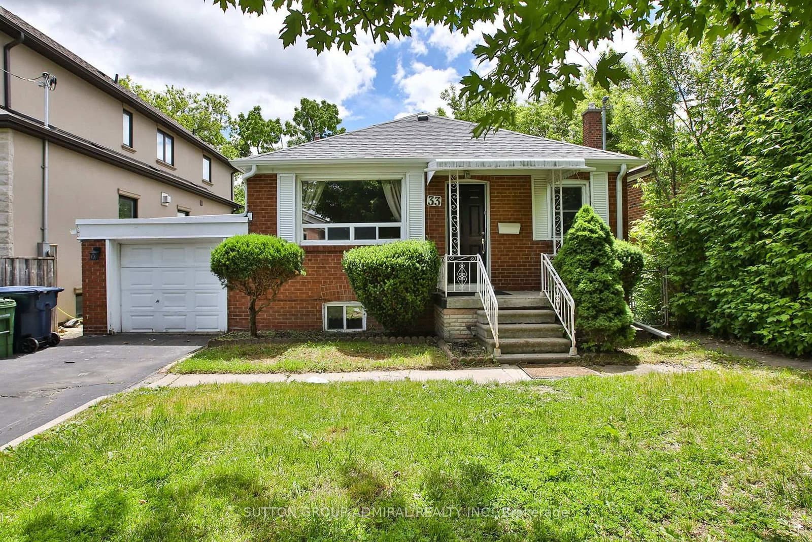 33 Regina Avenue - Image 1